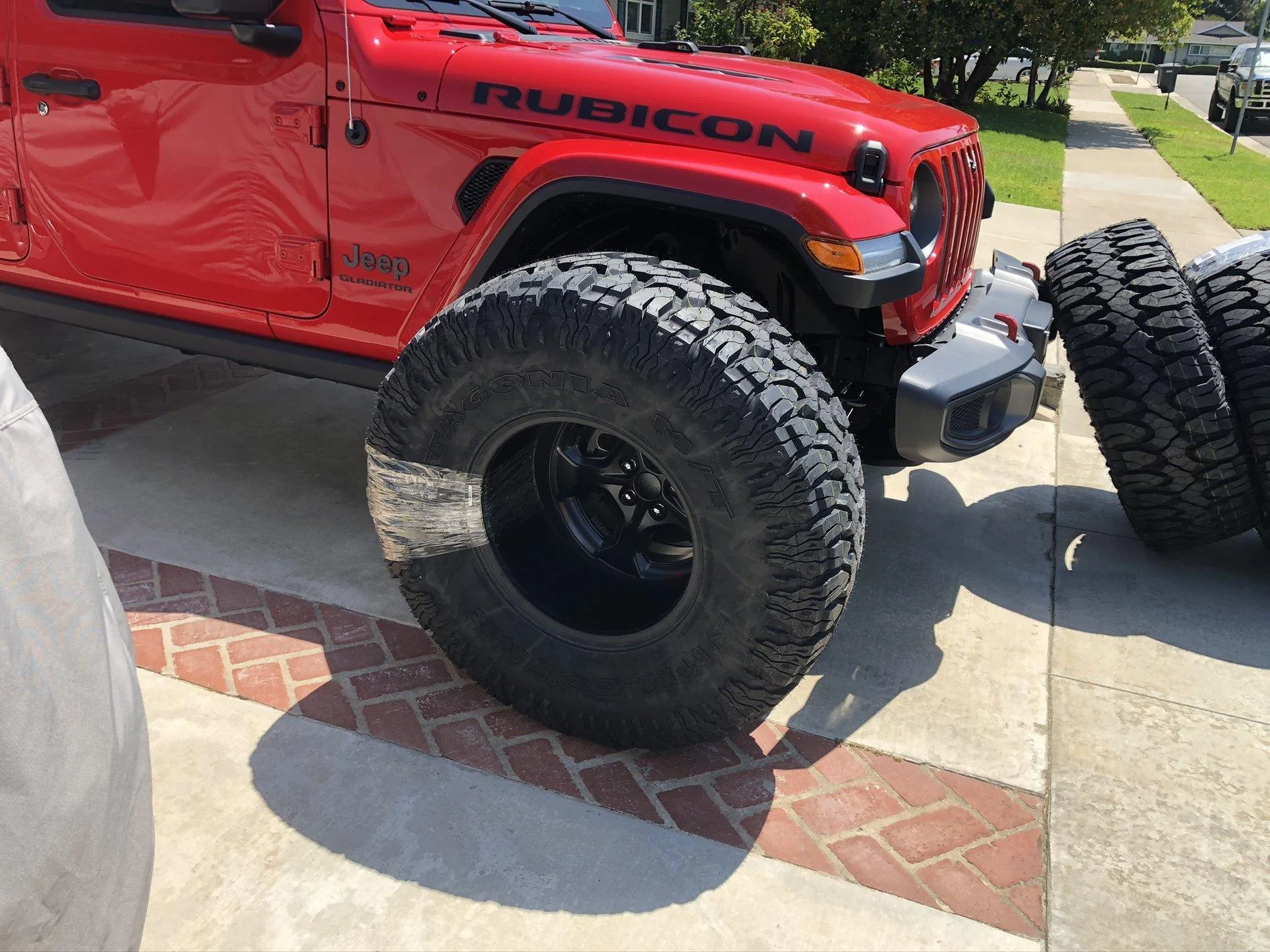 Jeep Gladiator Seeing red in SoCal! Watch G.G. (Gladys the Gladiator) transform! 464A64C9-22A3-41B5-88D0-865810BBBFDF
