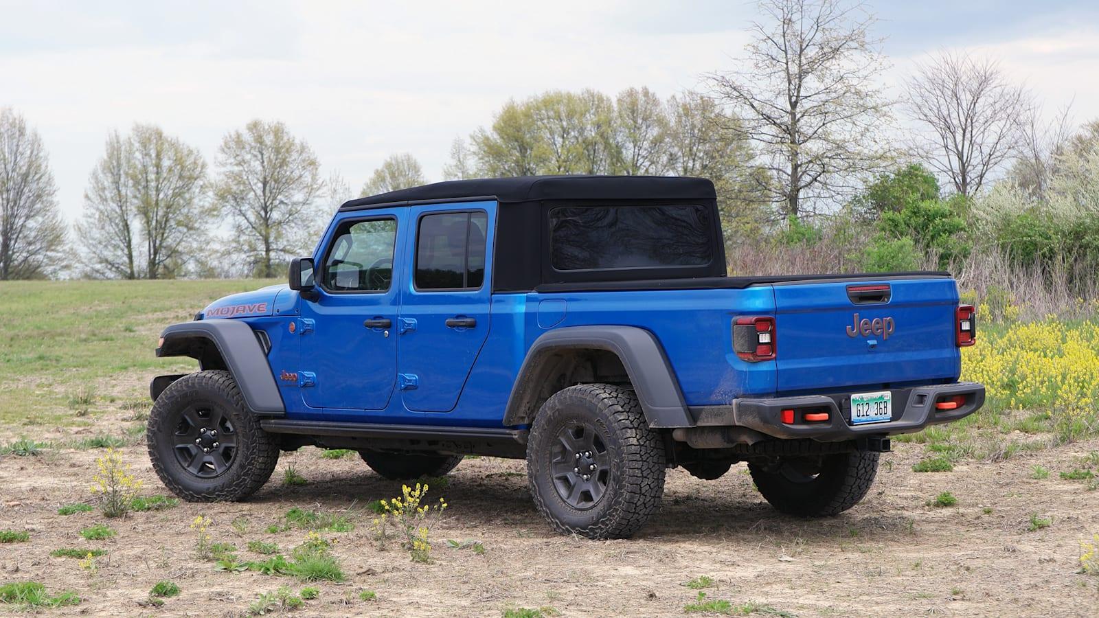 Jeep Gladiator 2020 Gladiator Mojave Review: For most buyers, the Mojave will make more sense than the Rubicon [Autoblog] 2020-jeep-gladiator-031