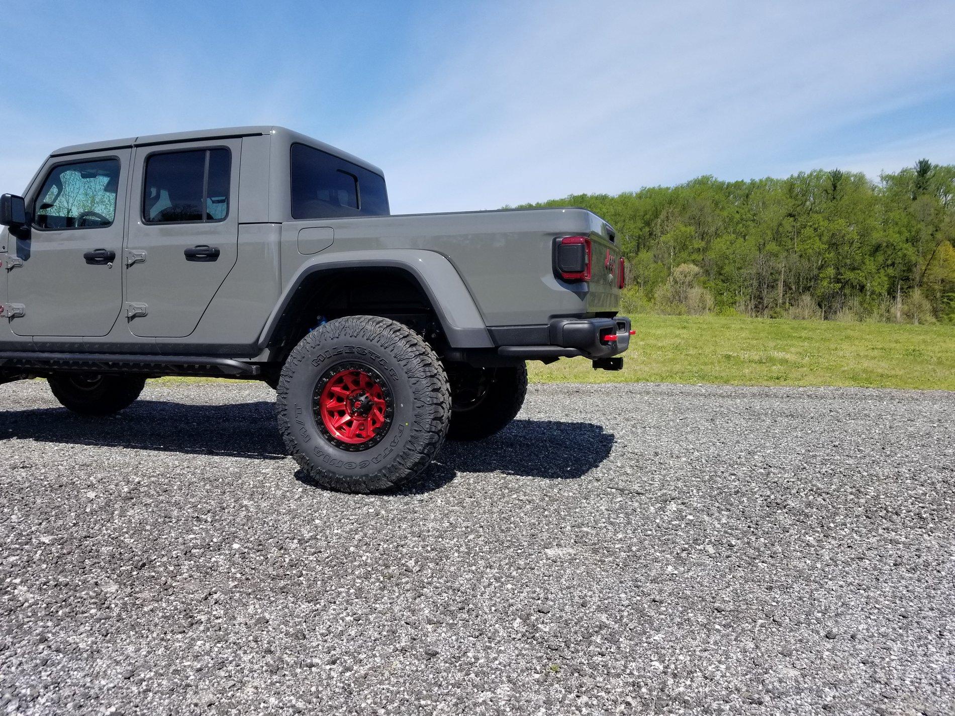 Jeep Gladiator Gladiator dual swing rear bumper prototype renderings. 20200510_102252