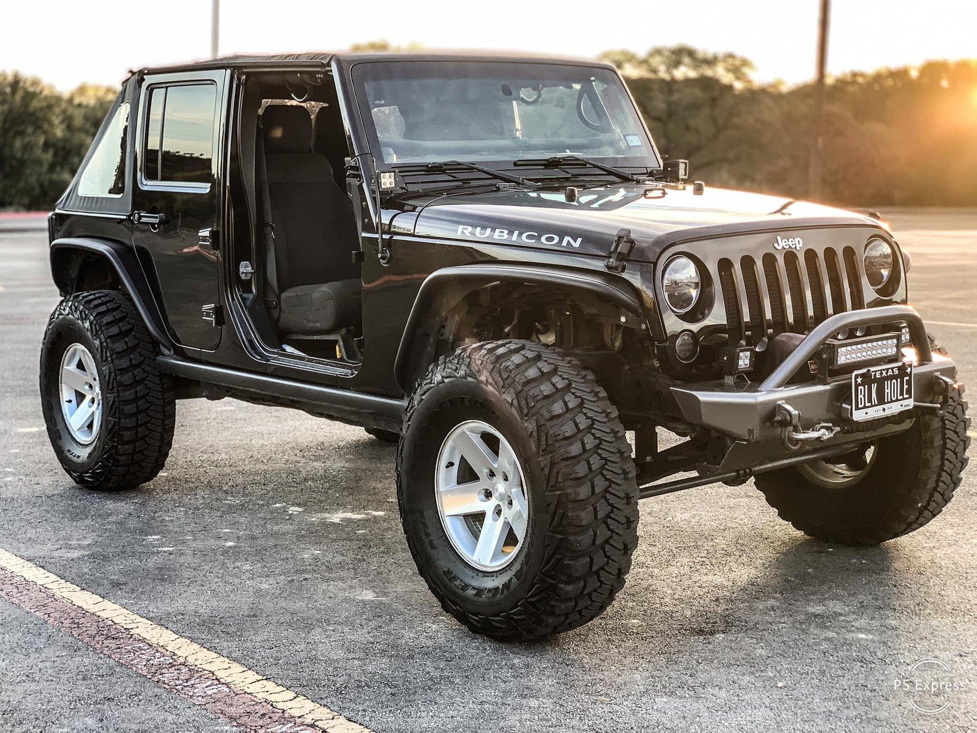 Jeep Gladiator Door storage solution B0C9135D-47D9-40E6-8AD8-E3C615AC699F