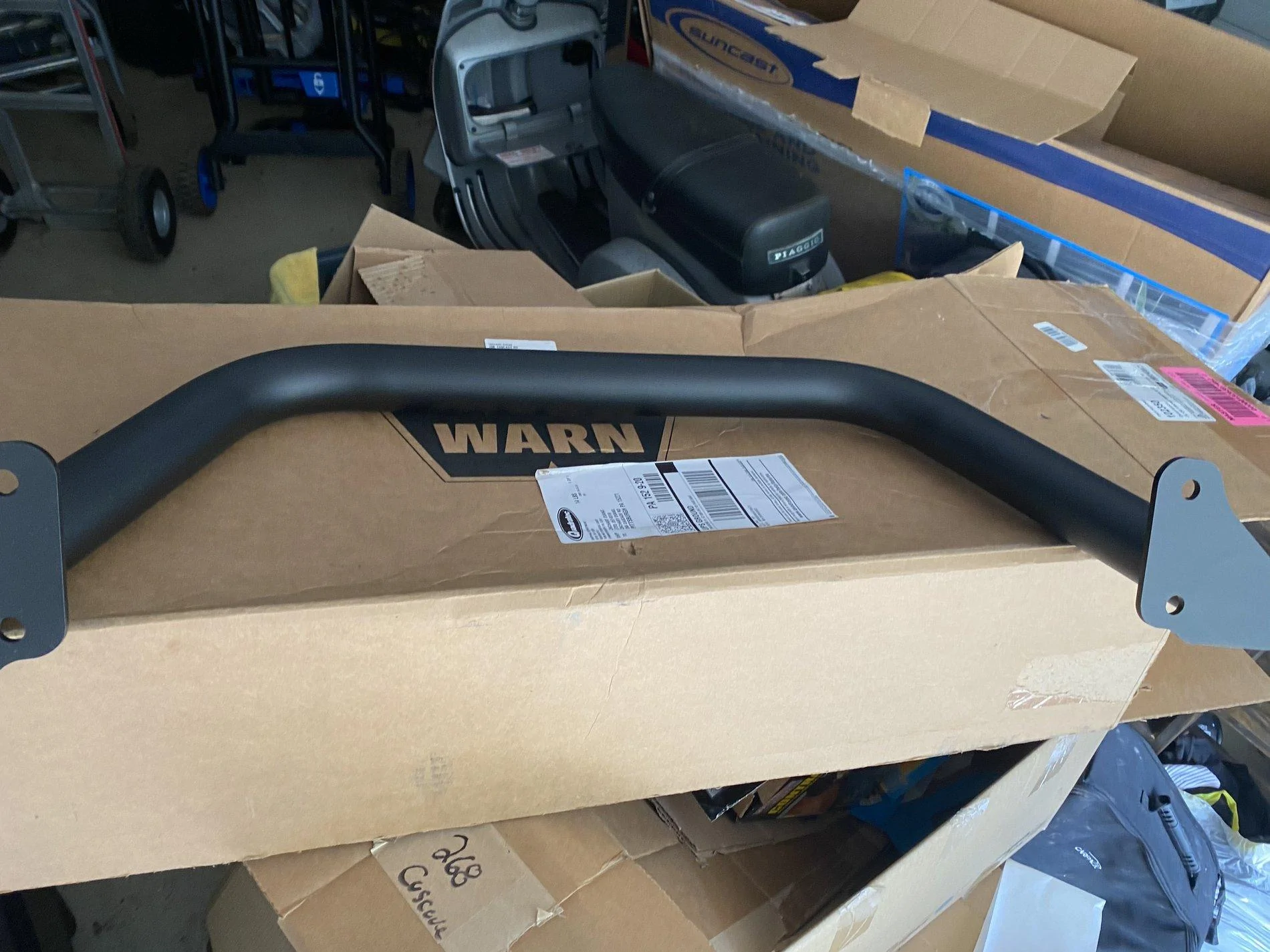 Jeep Gladiator Warn mid grill guard for Rubicon Steel bumper 7BE8FEAF-F628-417F-A24C-8DD18C4404AB