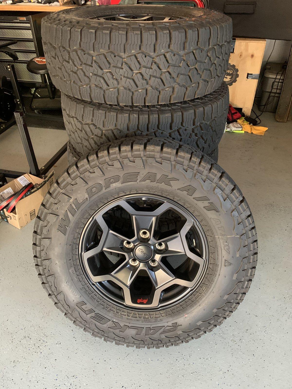 Jeep Gladiator Full Launch Edition set.  NW Iowa 8576FFCC-9C51-480B-A17C-1FB5790EEC09