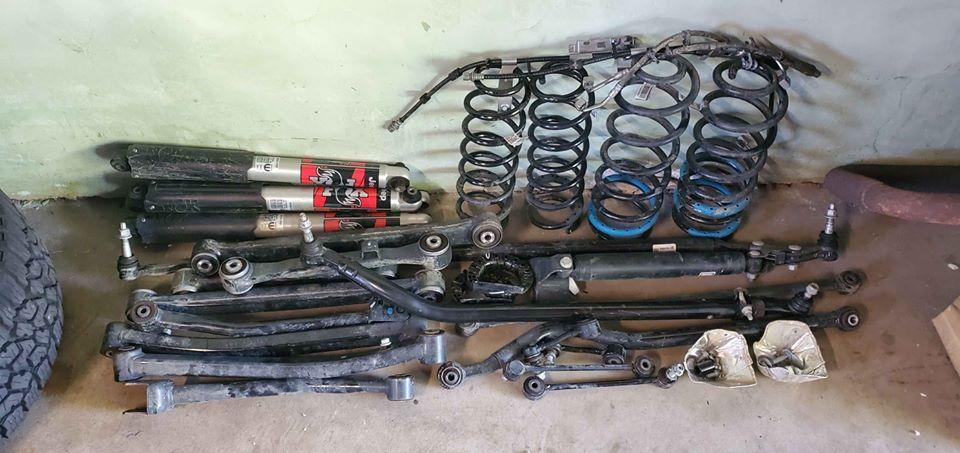 Jeep Gladiator Jeep Gladiator Rubicon OEM Suspension 99011978_10223261325300277_8618978140108095488_o