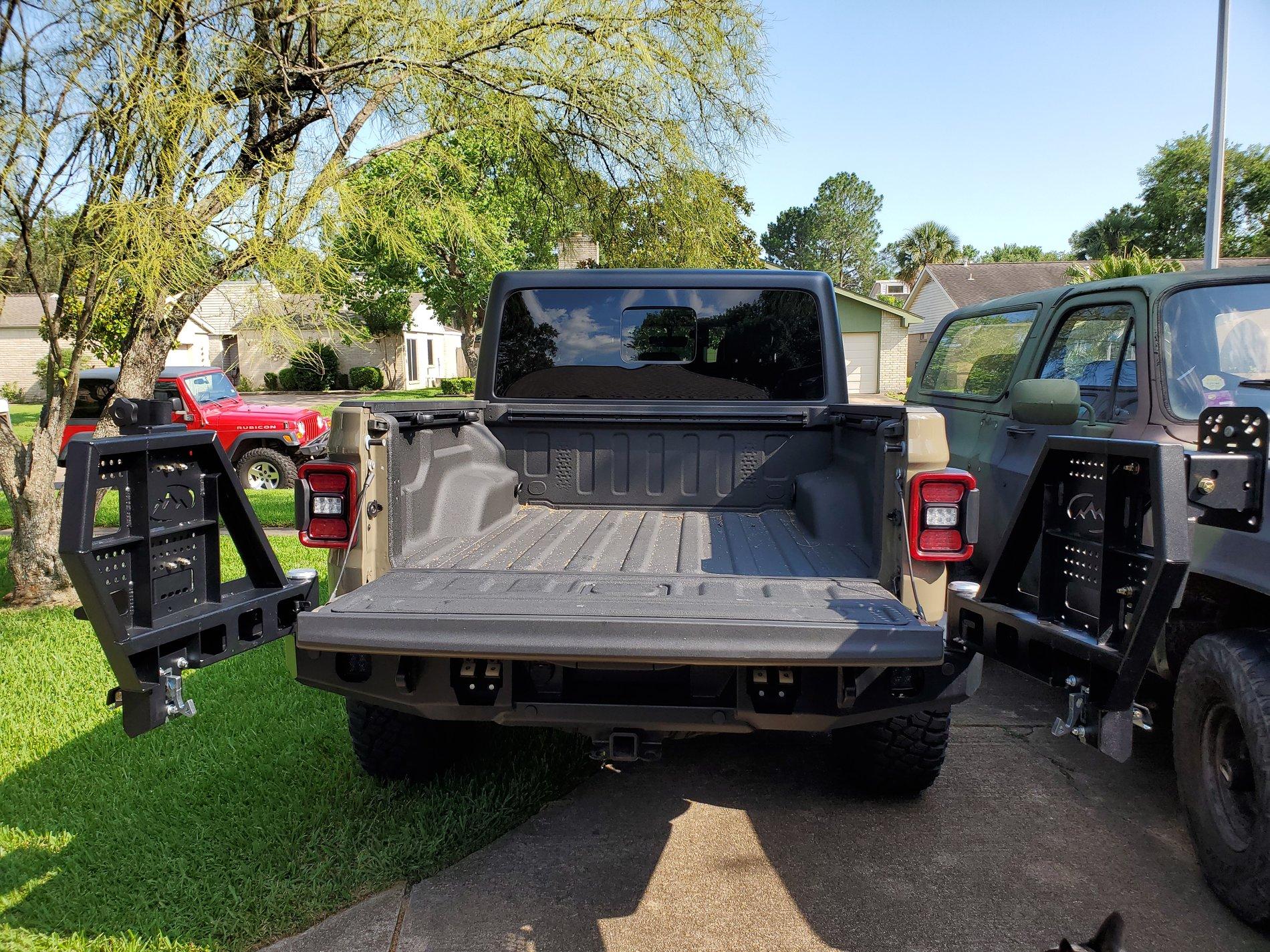 Jeep Gladiator Dual Swing Rear Bumper with tire carrier 20200606_170056