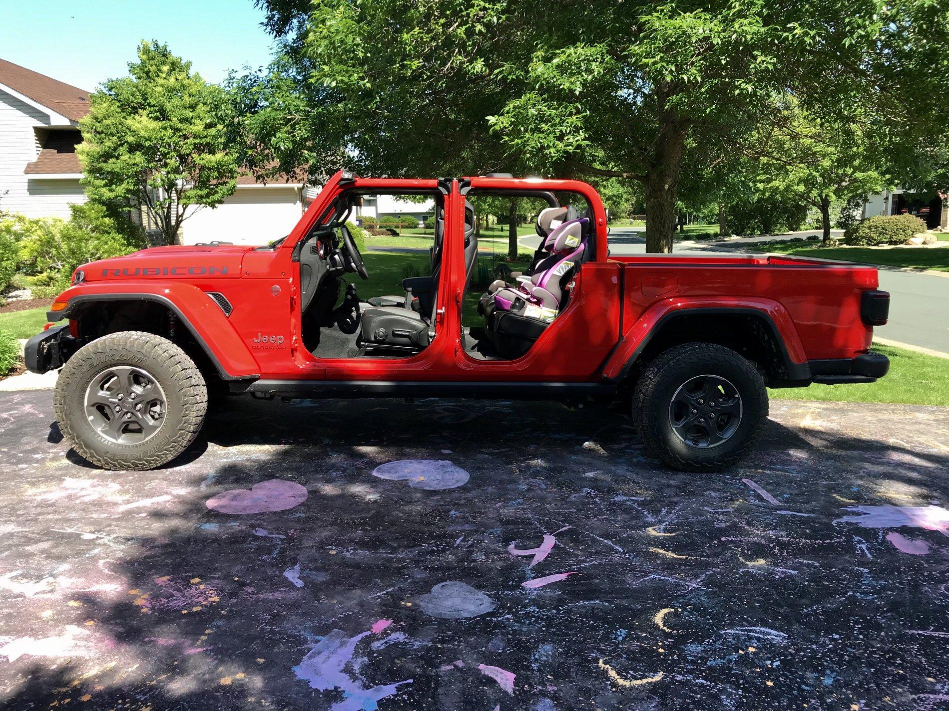 Jeep Gladiator MrFahrenheit's Red Rubi A1F23302-450B-4276-920B-FFB2E25C6CC0