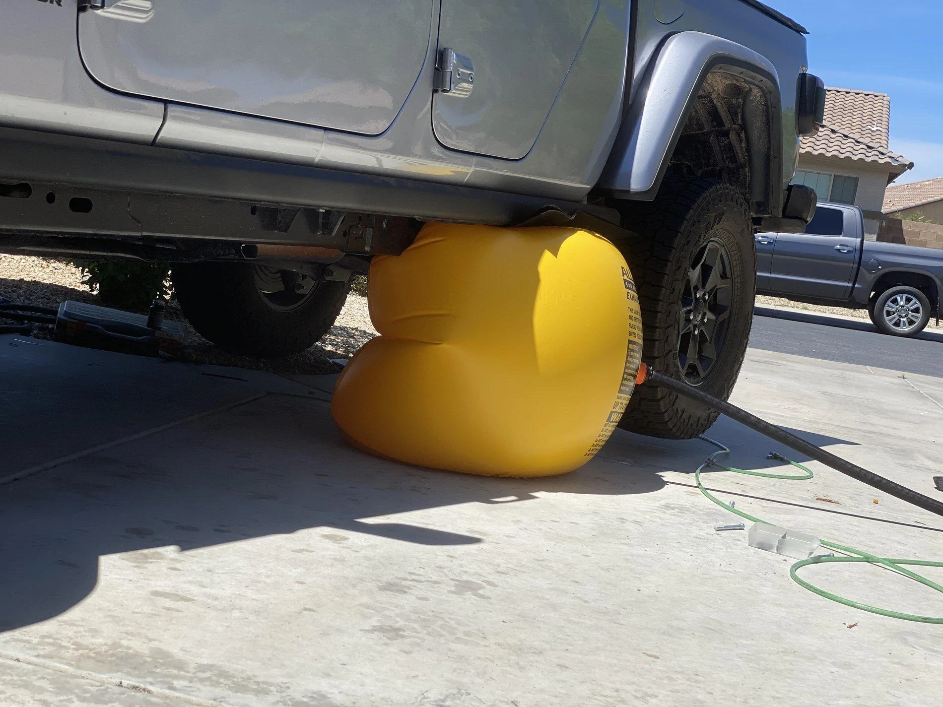Jeep Gladiator What is the right Jack? 60962420829__2B0ABF2A-1B3E-456F-B811-E68C1FD8A8F5