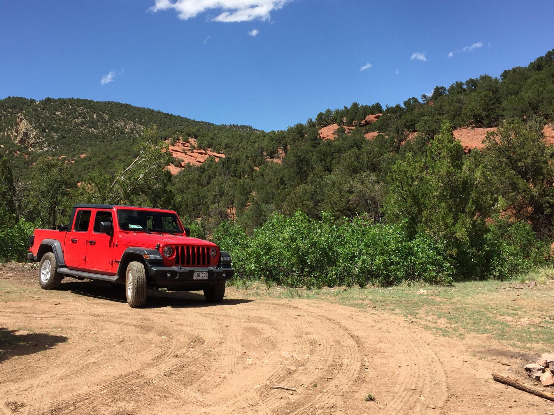 Jeep Gladiator Gladiator In Its Native Environment 1014.JPG