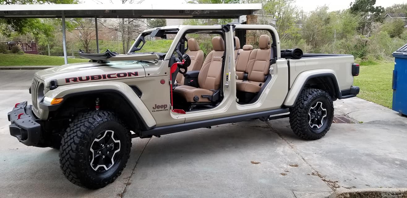 Jeep Gladiator Dual Swing Rear Bumper with tire carrier 89567547_10221524219797826_421383480543281152_o