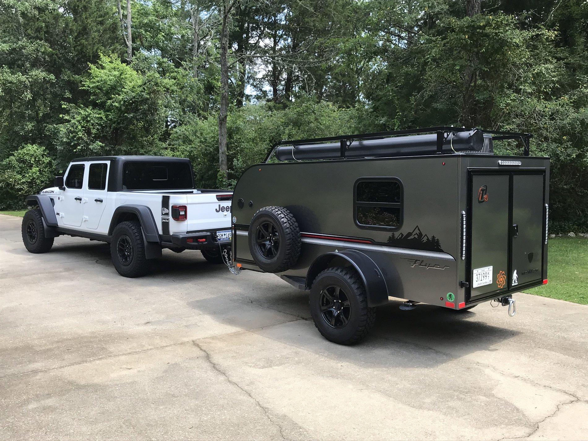 Jeep Gladiator **SOLD** 2019 Intech Flyer Pursue Off-Road Camper F0D57828-0CE3-4A88-BAEA-681378867D48
