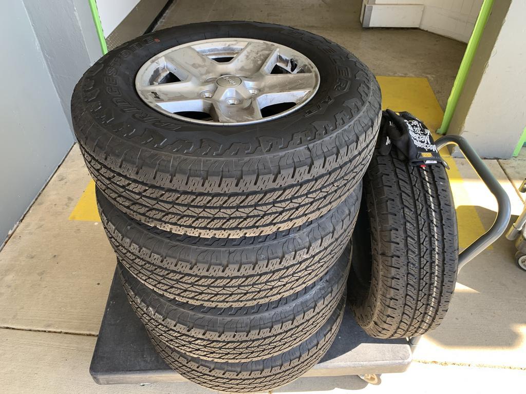Jeep Gladiator Sport S take-offs and the spare tire - $300 Tires