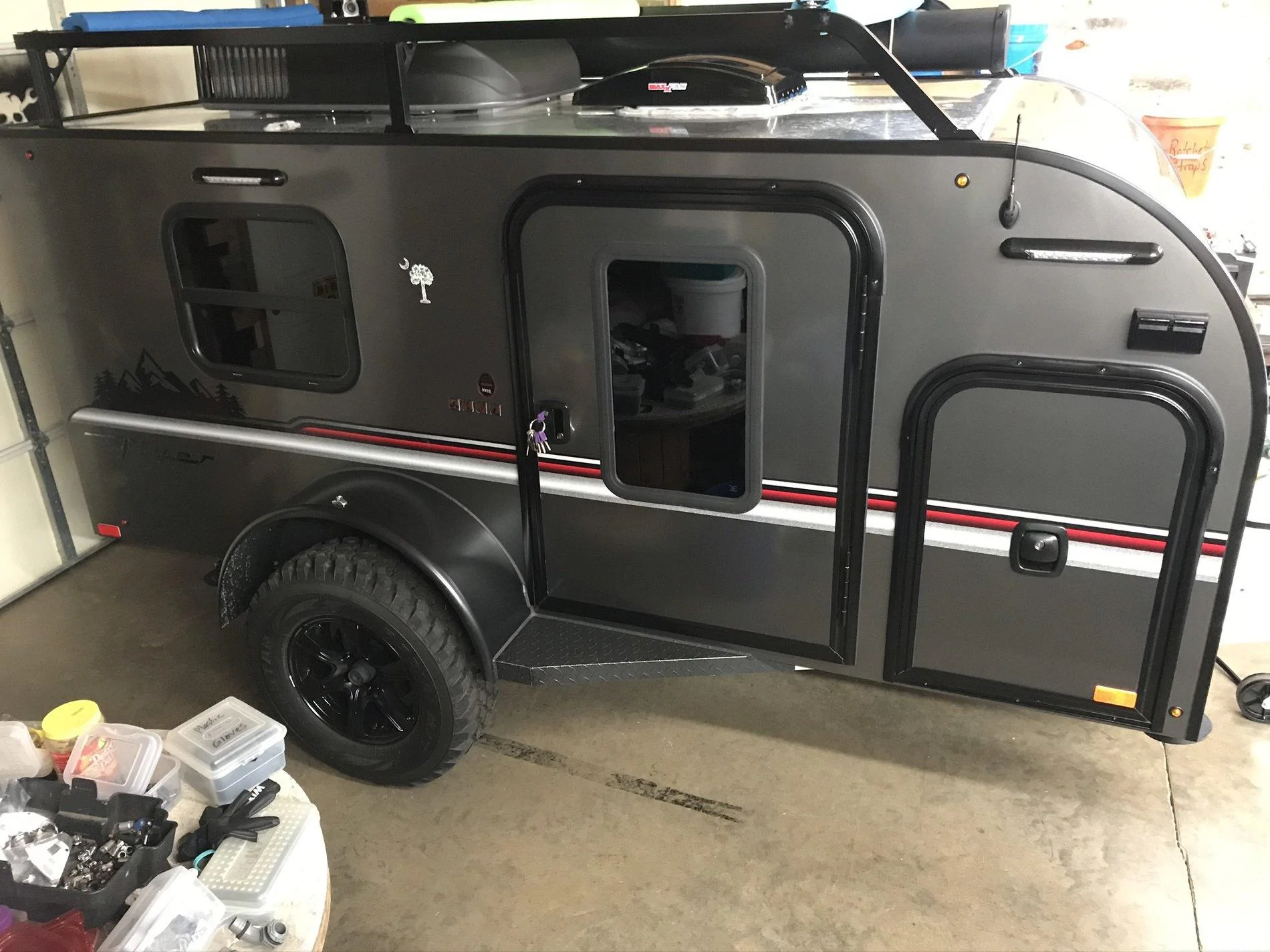 Jeep Gladiator **SOLD** 2019 Intech Flyer Pursue Off-Road Camper 9789C7DB-7263-49B0-A14B-584DAFF110D9