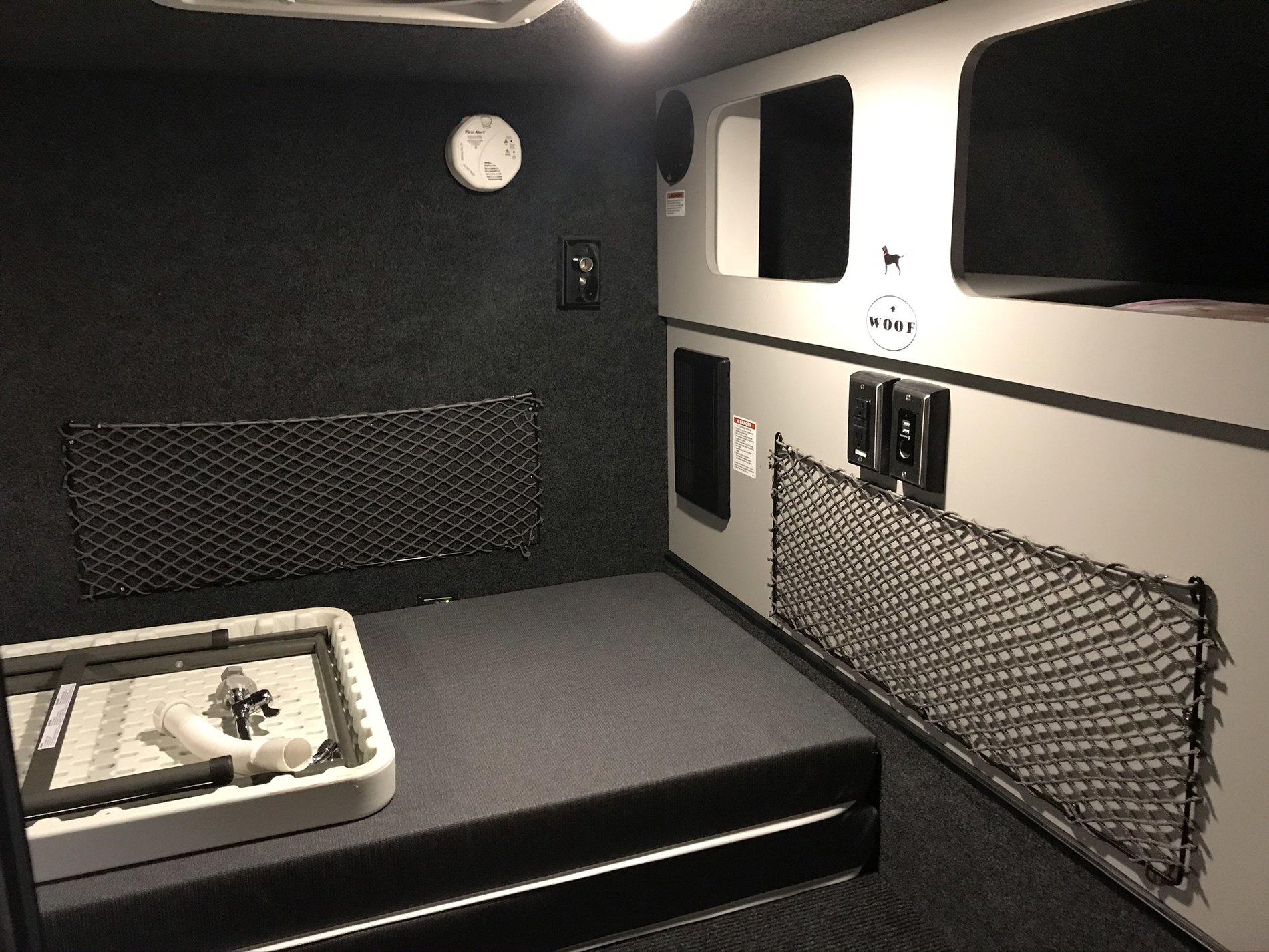 Jeep Gladiator **SOLD** 2019 Intech Flyer Pursue Off-Road Camper 7FAA0C1C-5538-482C-9FAE-1243366732FC