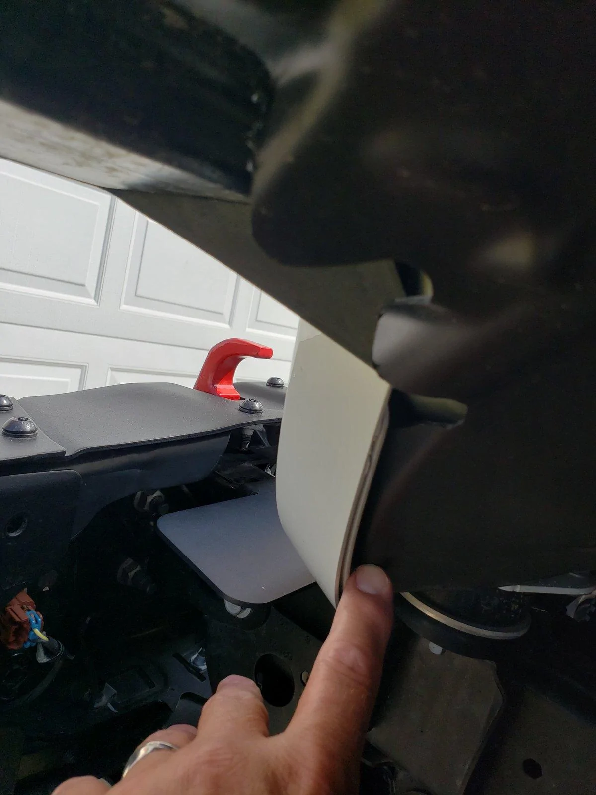 Jeep Gladiator Front inner fender liner flapping in the wind? 15916474693445241763672035172592