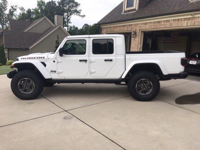 Jeep Gladiator Got my 37s on ..! 236