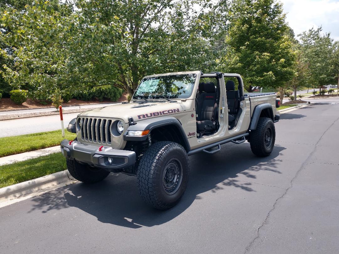 Jeep Gladiator Lets see all those Gladiators with lifts and bigger tires! DA922A32-D7D3-4CEB-B98F-F3E045341753