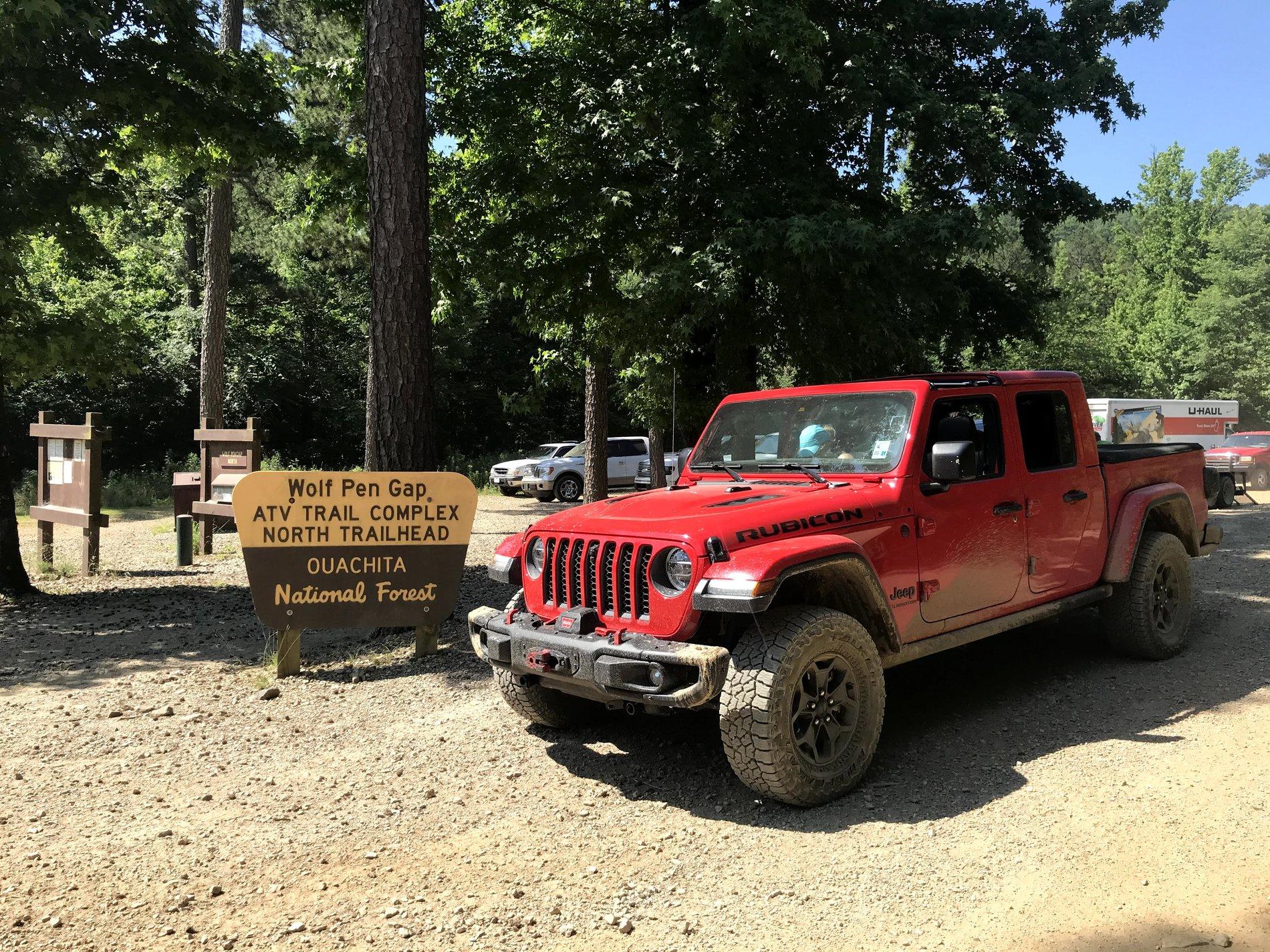 Jeep Gladiator Kristine Wolf Pen Gap2