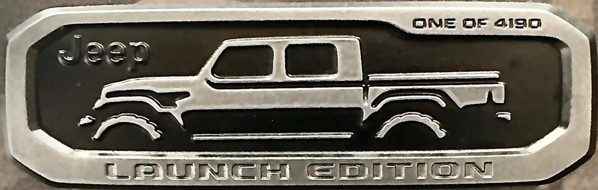 Jeep Gladiator Stickers and decal pics! E41019BA-72B9-44F8-AD06-4223D498E224