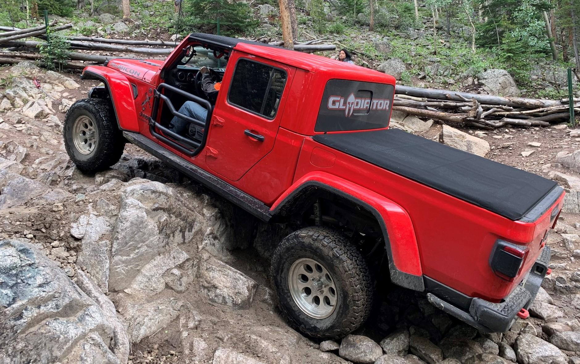 Jeep Gladiator Glad Grandpa Firecracker Red LE Build JTGrizzlyGatekeeper (2)