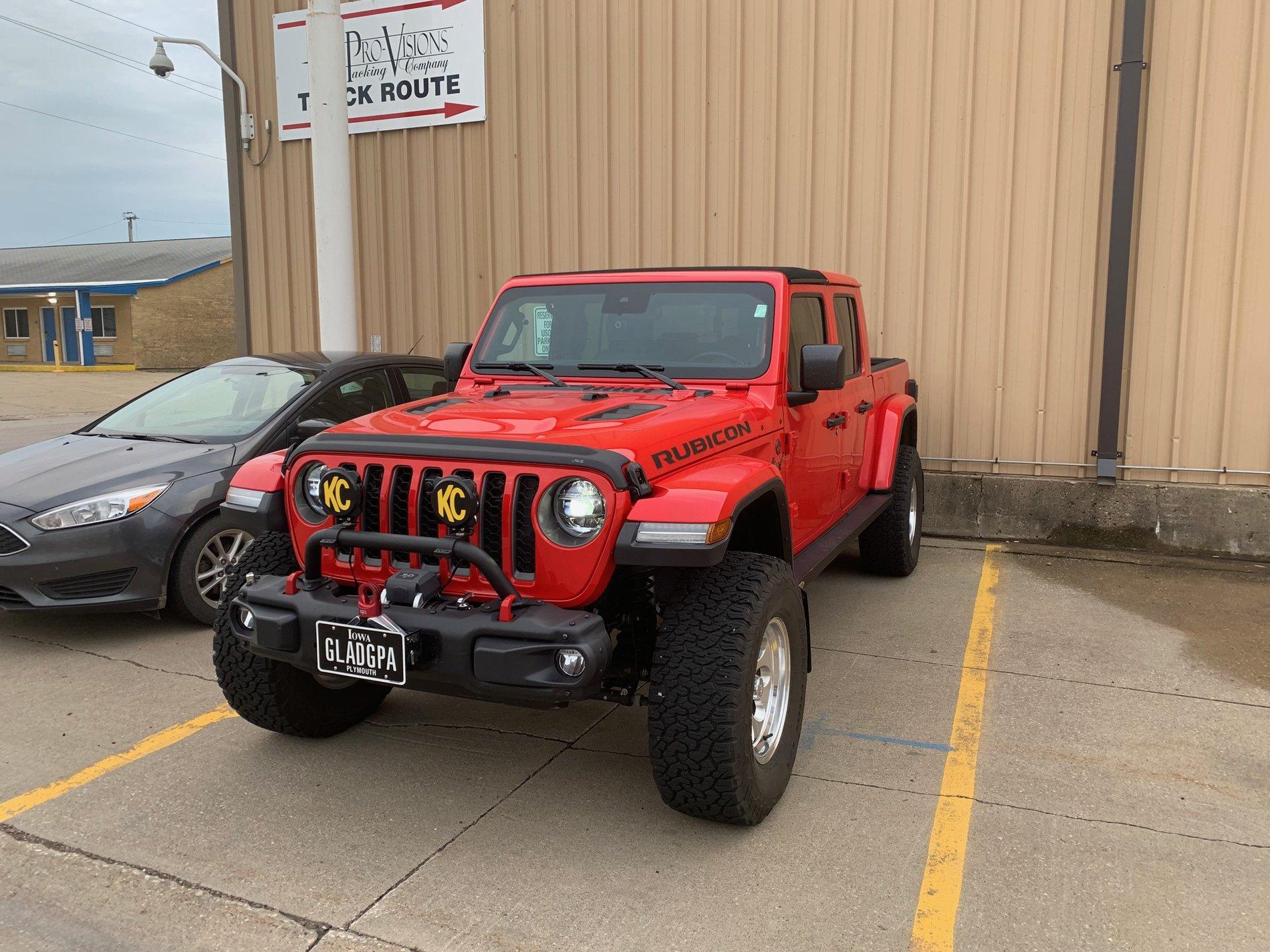 Jeep Gladiator Glad Grandpa Firecracker Red LE Build 1yrJT