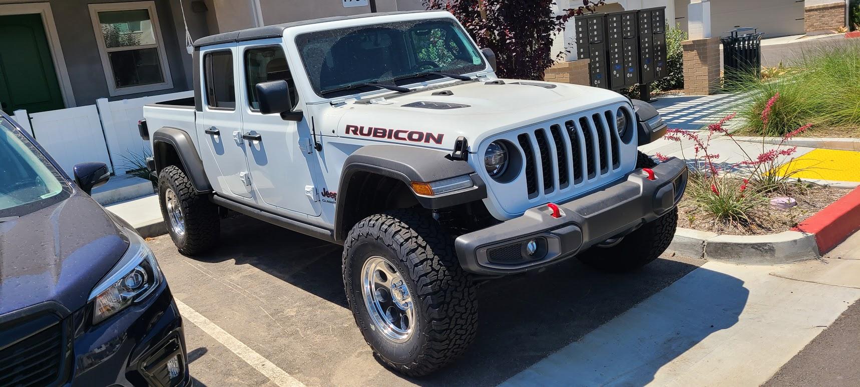 Jeep Gladiator BRIGHT WHITE Gladiator JT Club 20200603_141523
