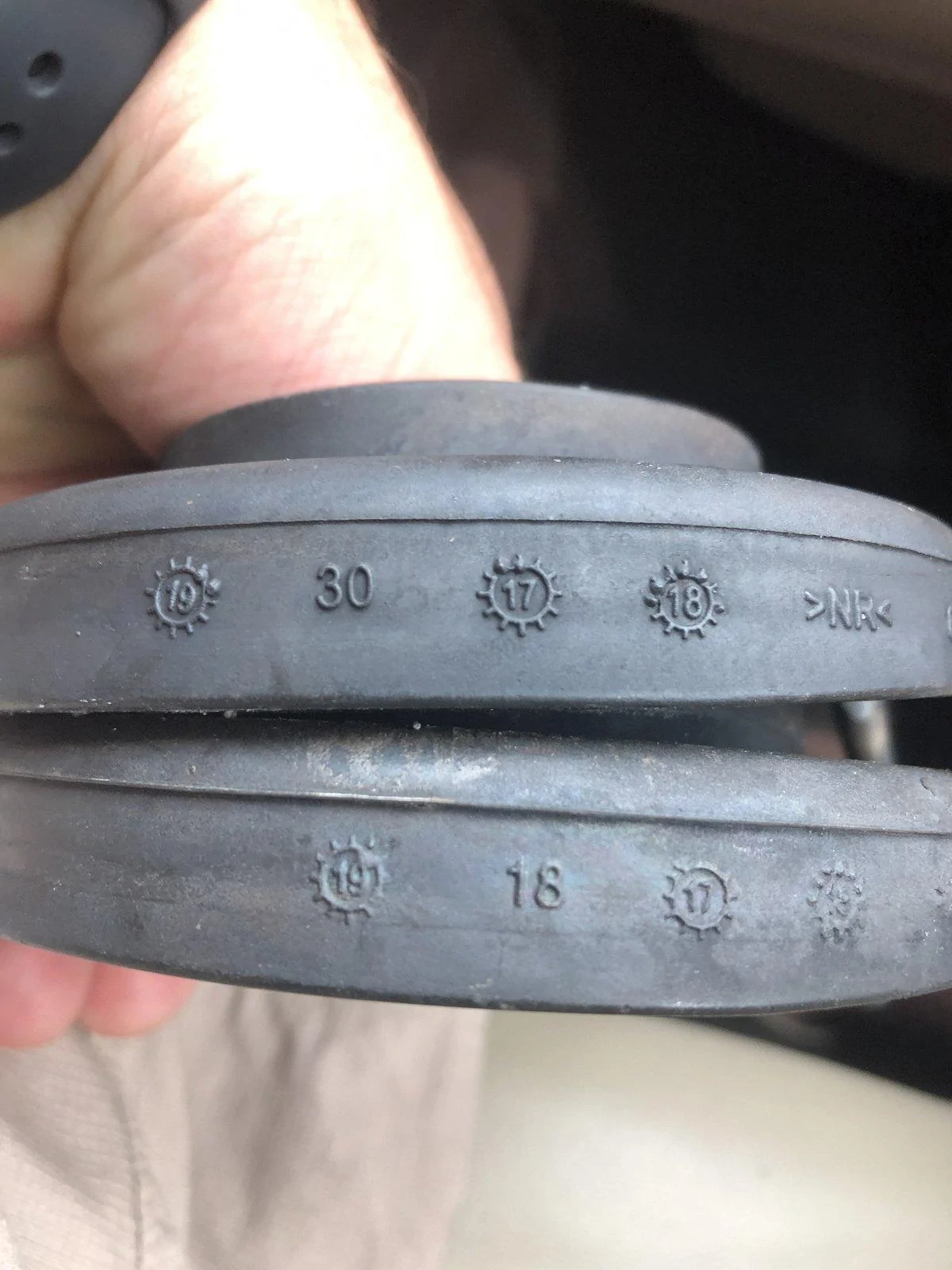 Jeep Gladiator Different front spring isolators? ED06B73B-C9E2-4DF3-A042-4008FC91738B
