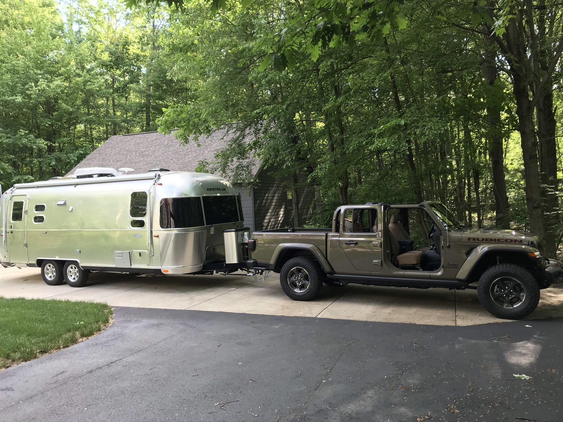 Jeep Gladiator So, what is everybody towing? B2C69CCB-FCA3-45D5-AFA1-5AFE914E78DF