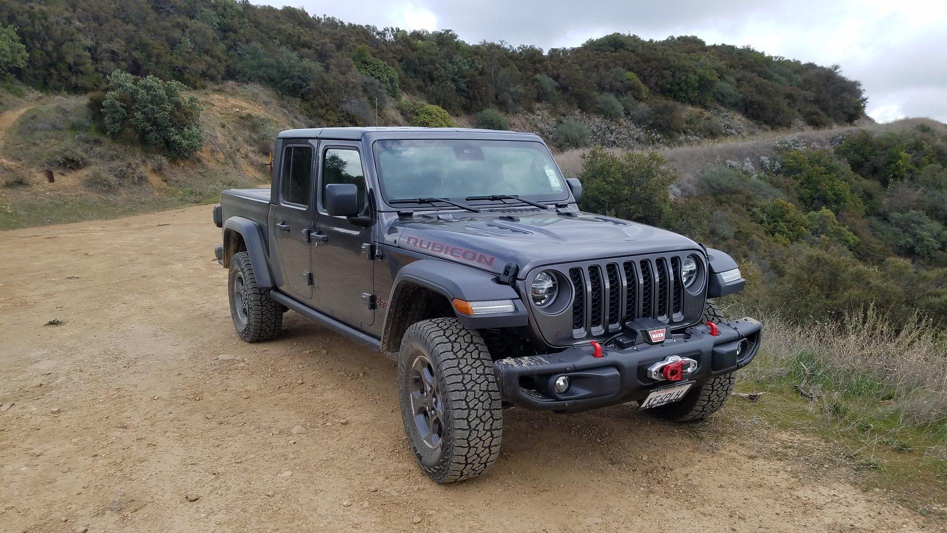 Jeep Gladiator For Sale, JT/JL Factory Steel Front Bumper with Warn winch plate. 20200222_141948