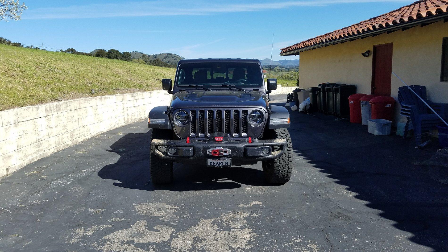 Jeep Gladiator For Sale, JT/JL Factory Steel Front Bumper with Warn winch plate. 20200403_101022