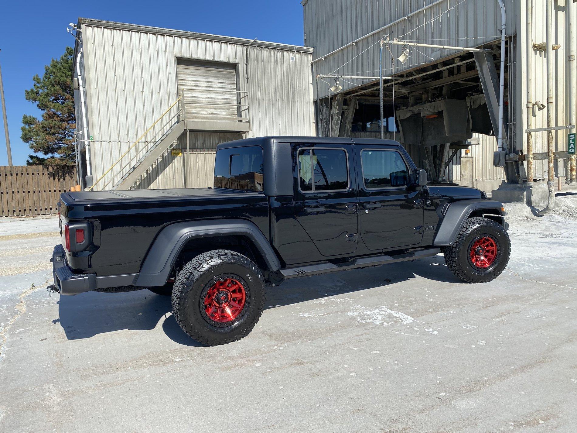 Jeep Gladiator Black is played out, let's see some colored rims IMG_2477 copy