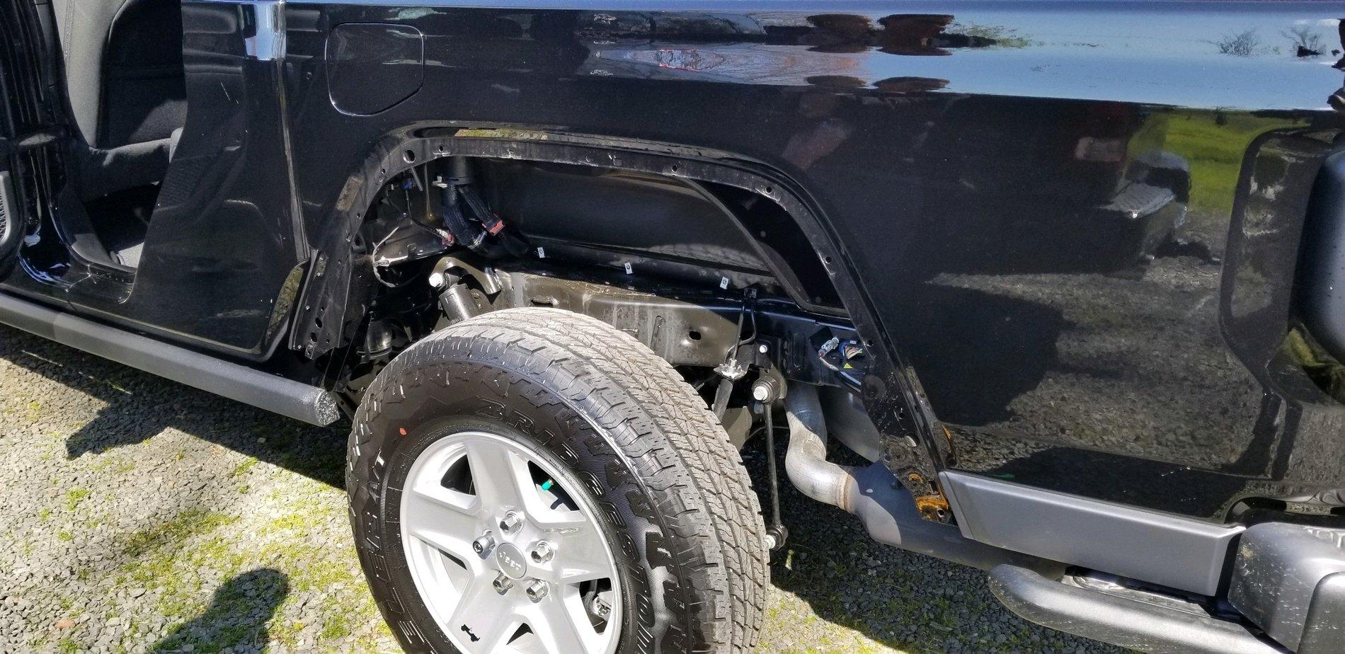 Jeep Gladiator Rubiclone Lunch Addition Fenders off