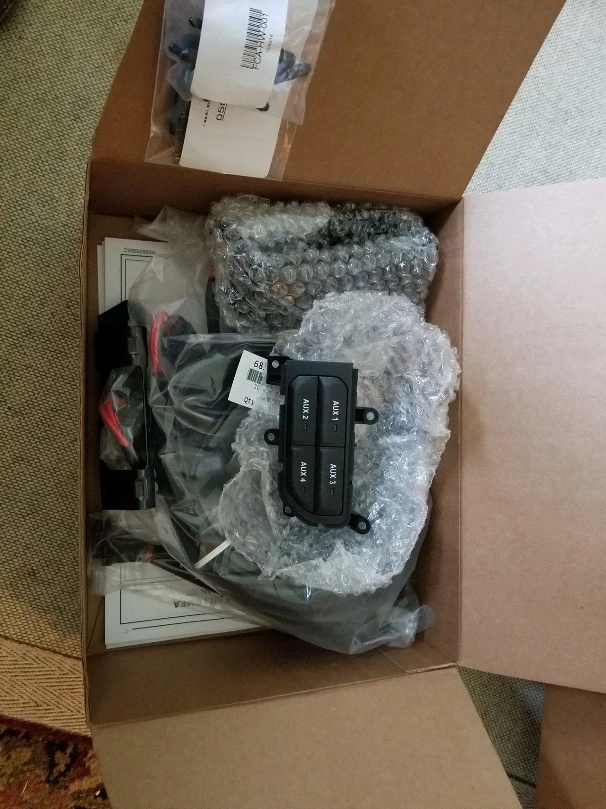 Jeep Gladiator Rubiclone Lunch Addition Aux switch box