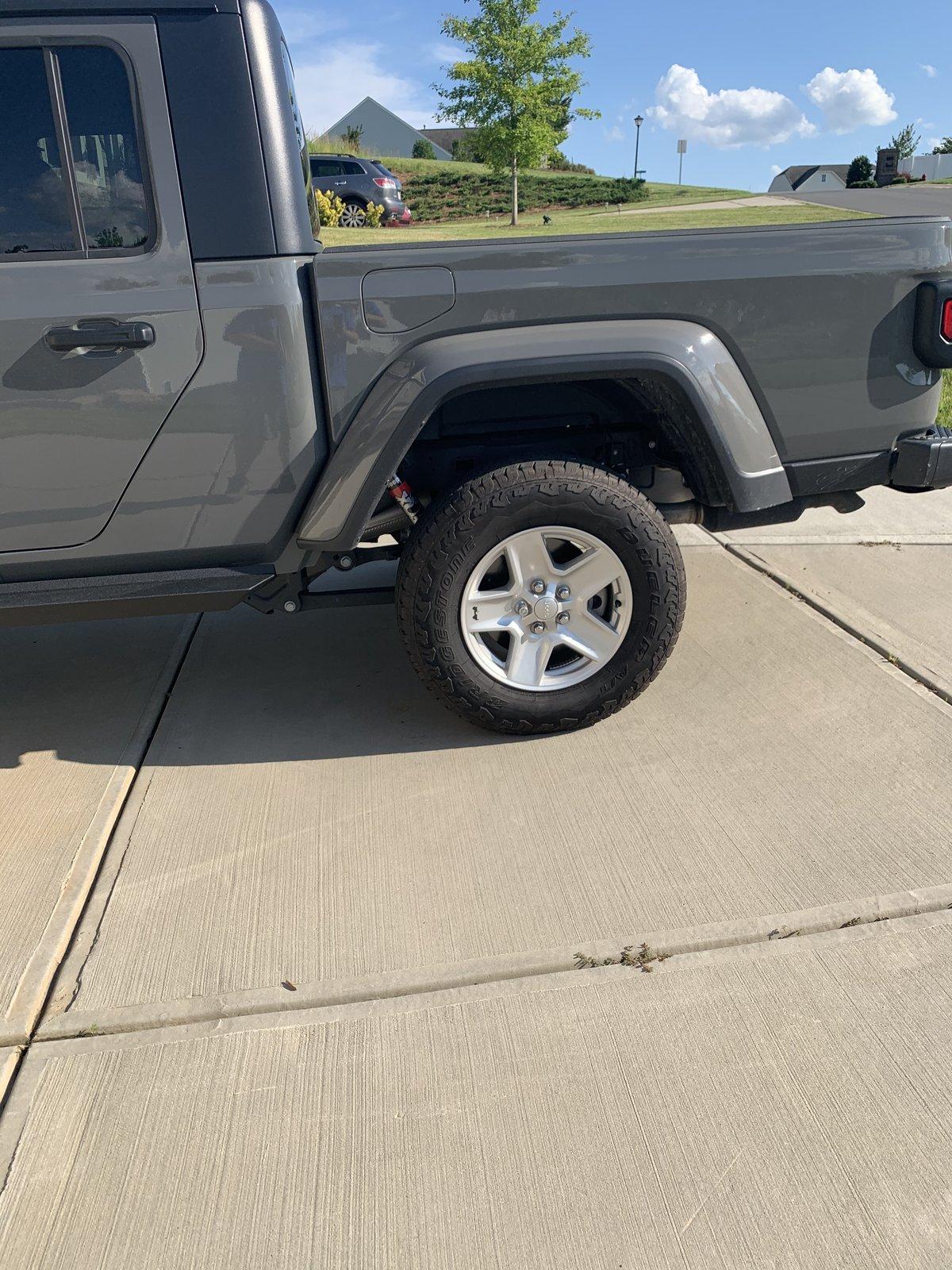 Jeep Gladiator Rubicon to Sport S suspension swap 633A14AB-45D9-4B4C-A5D2-20F6B926CB87