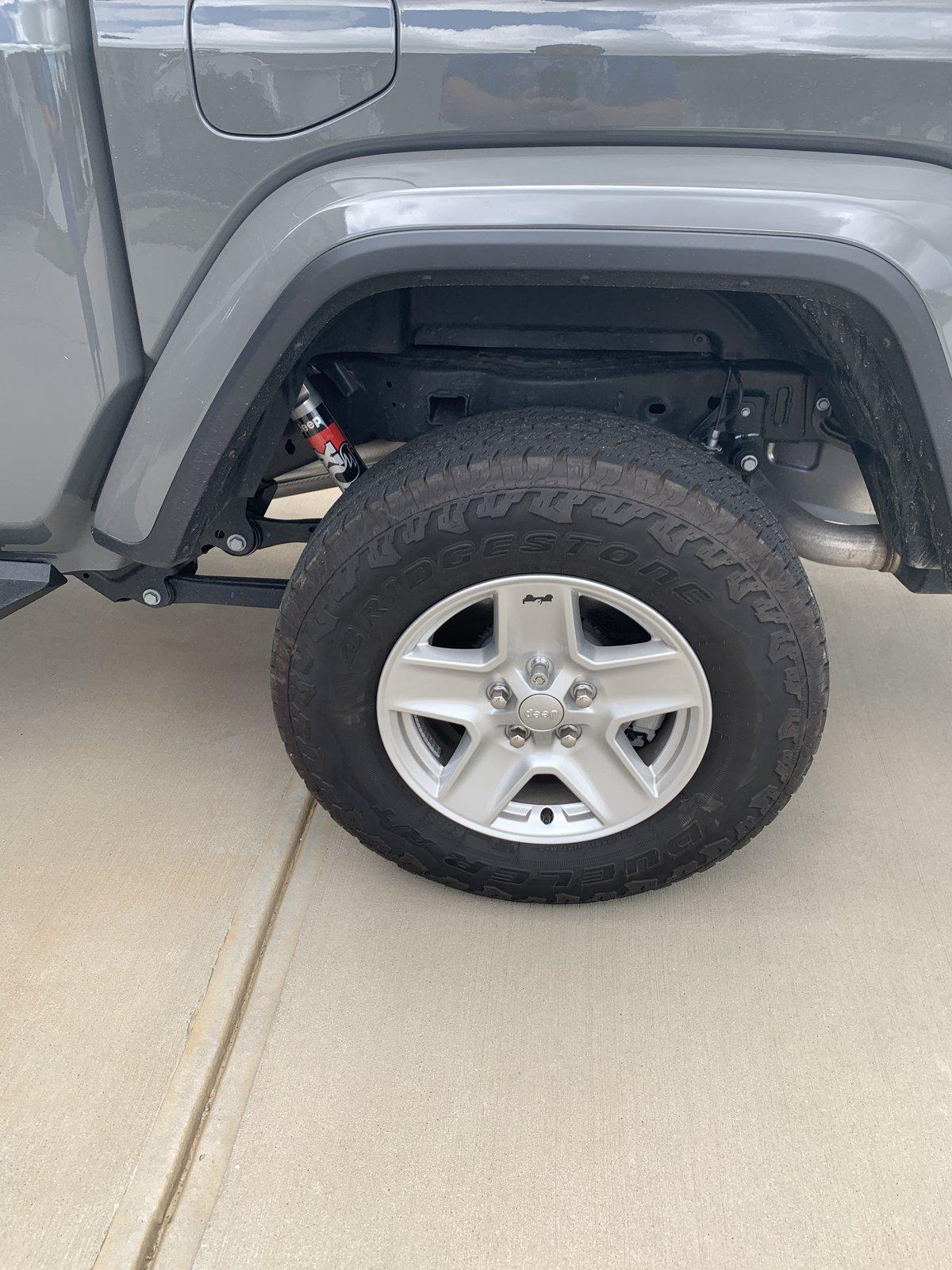 Jeep Gladiator Rubicon to Sport S suspension swap E37BB914-BA47-449E-9FAE-9C70084A0039