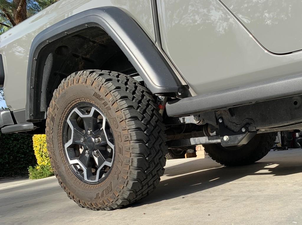 Jeep Gladiator So, how much do you really scrape the belly while off road? Lifted. 1afrzG