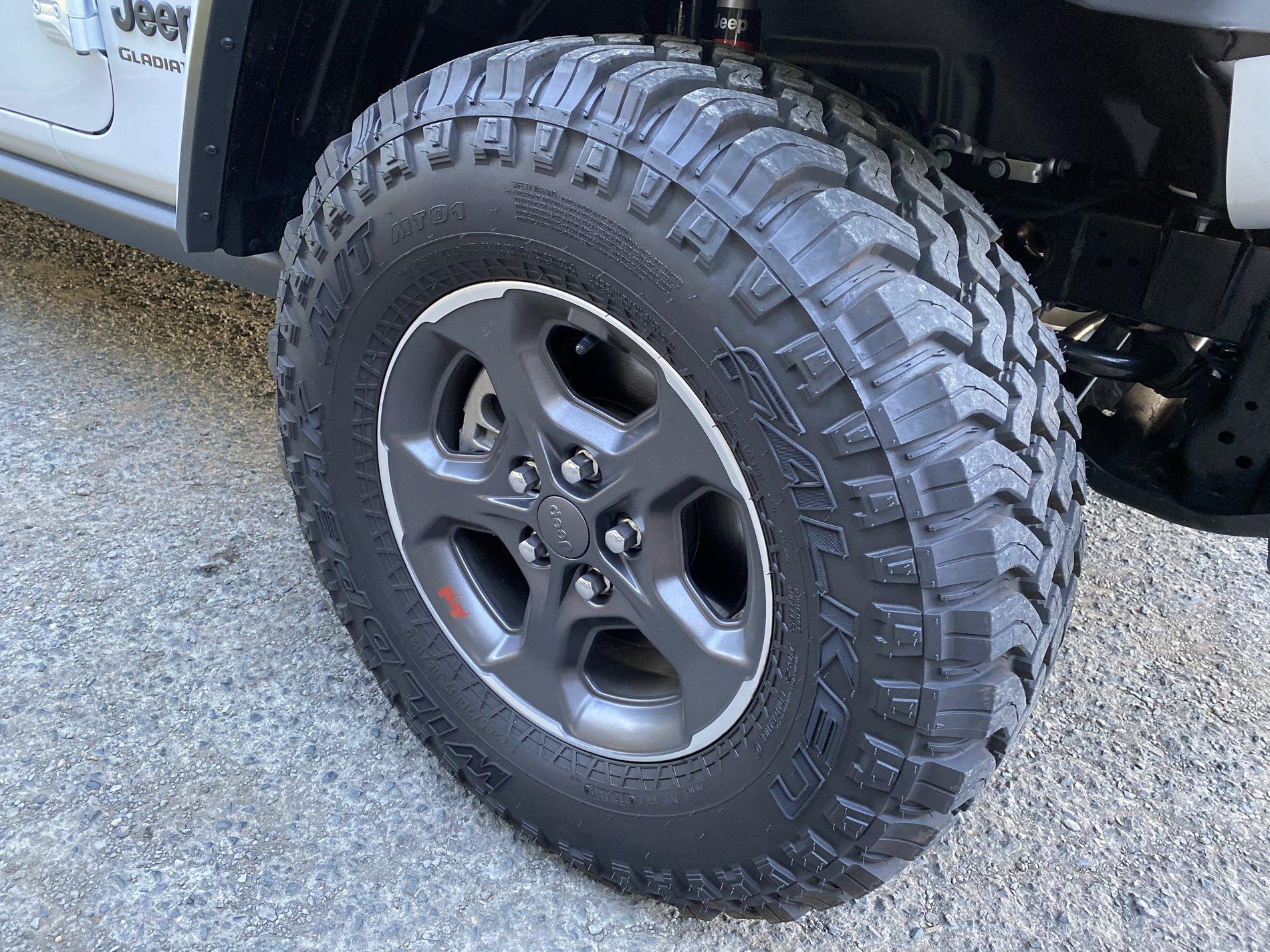 Jeep Gladiator Rubicon Tires and Wheels 3B20DF9F-D45F-482E-B95D-1D9C6839A44A