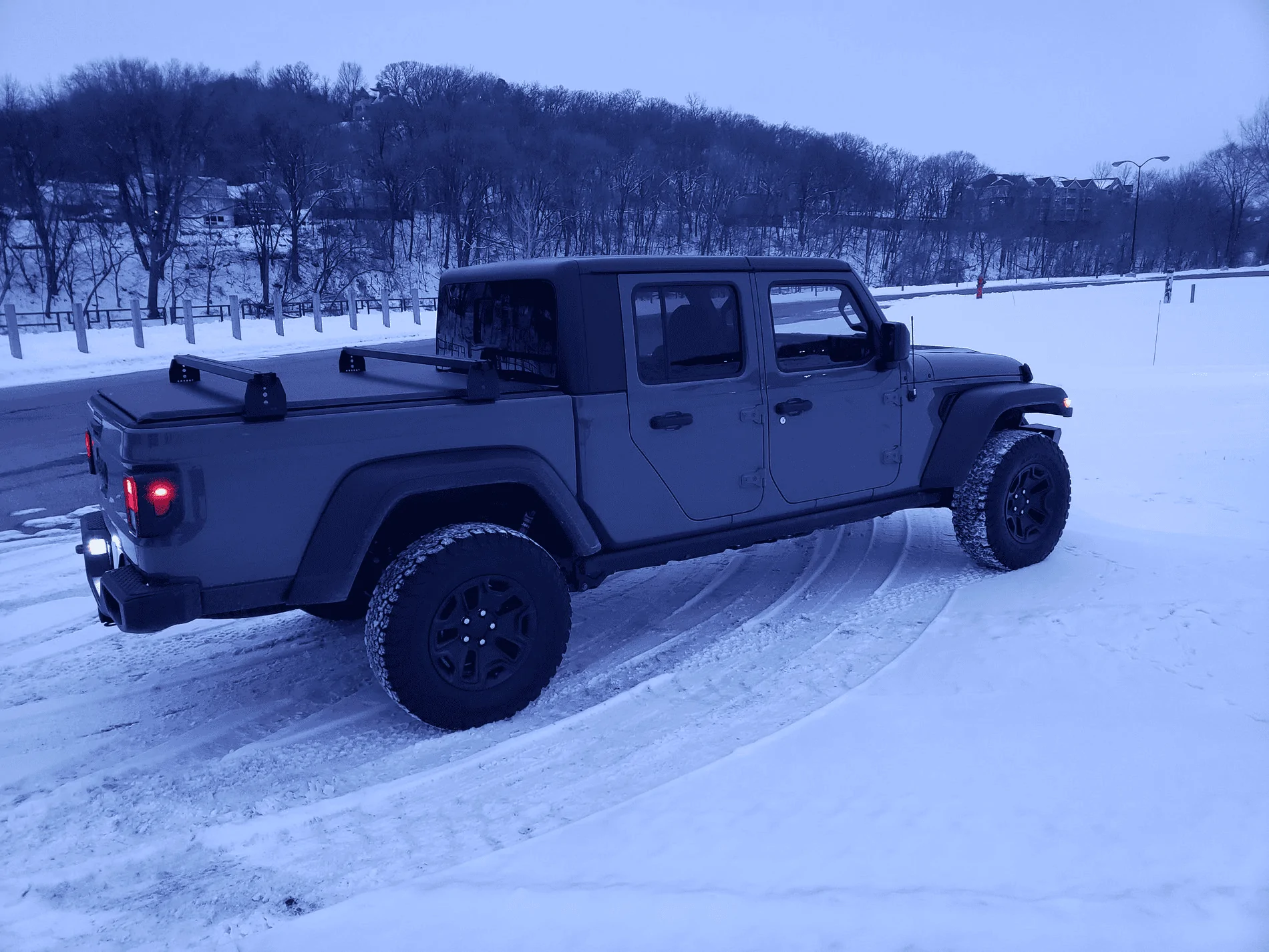 Jeep Gladiator Tonneau cover plus Roof Rack 1592334064683