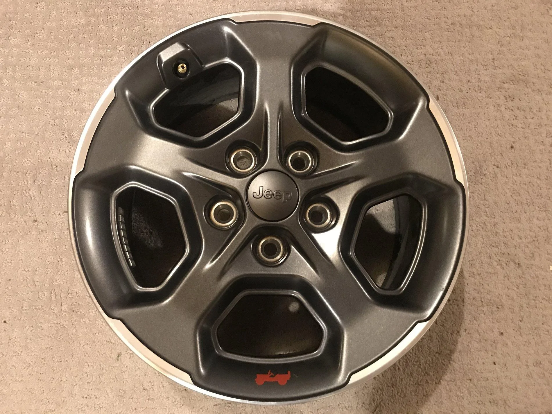 Jeep Gladiator Single Rubicon Wheel IMG_4440