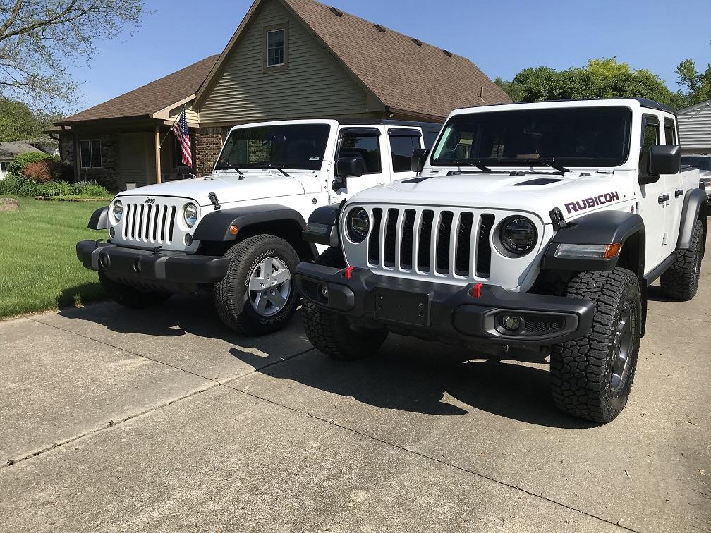 Jeep Gladiator BRIGHT WHITE Gladiator JT Club nm4WbqH