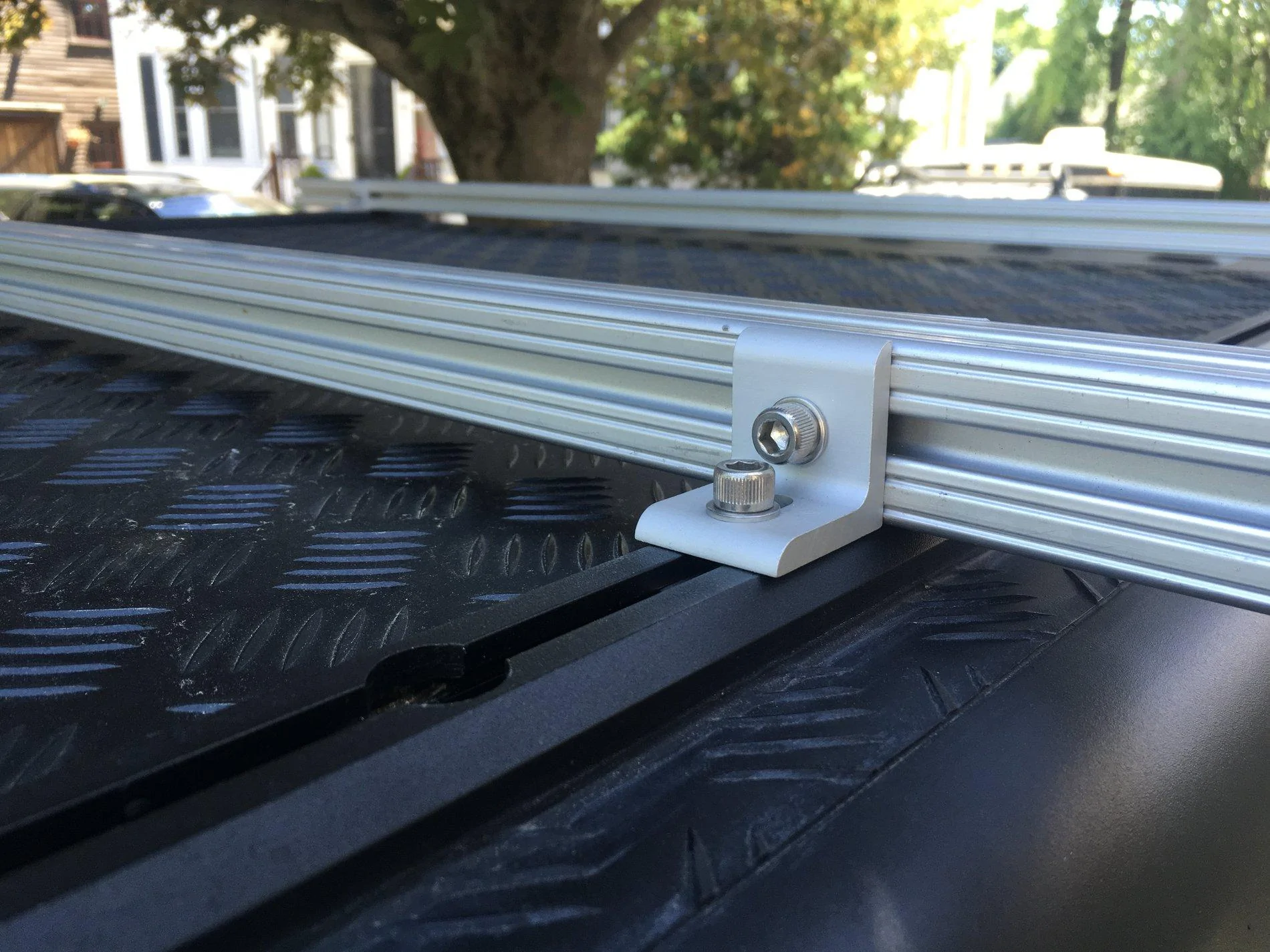 Jeep Gladiator Alu-Cab Gladiator Bed Cap 8D9190D9-9225-4B7B-B8EA-A72632086962