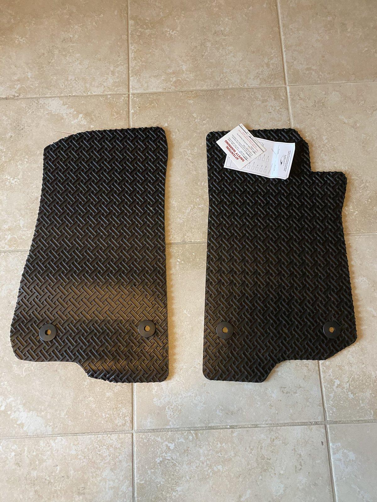 Jeep Gladiator Gladiator custom all weather front floor mats in black B042A53D-6D4F-4FD0-911E-14D980E23DA6
