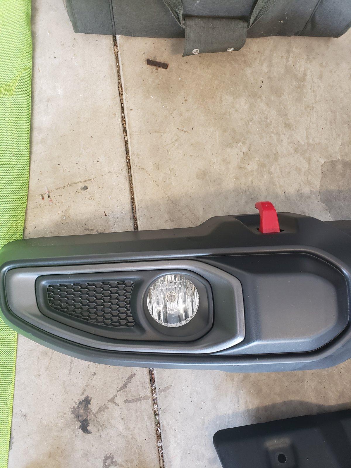 Jeep Gladiator Gladiator Rubicon OEM plastic bumper 20200618_130629