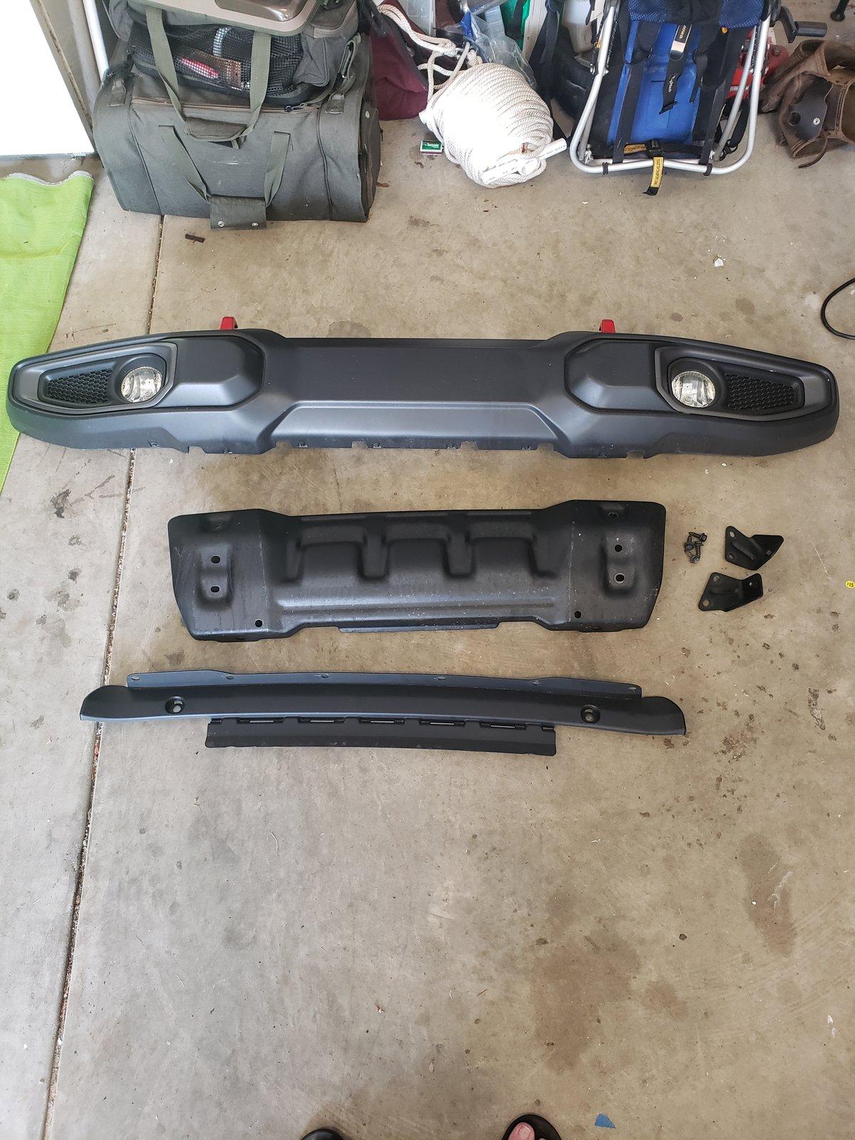 Jeep Gladiator Gladiator Rubicon OEM plastic bumper 20200618_130611