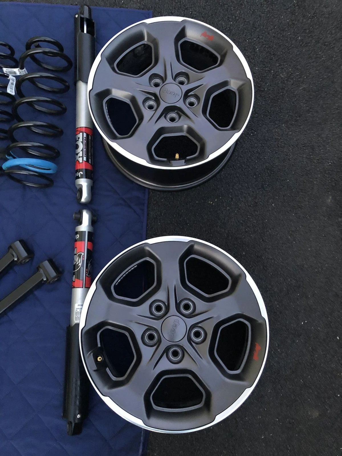 Jeep Gladiator For Sale: Rubicon 17” wheels 05B3AF64-151A-4DAF-AE63-80C586354648