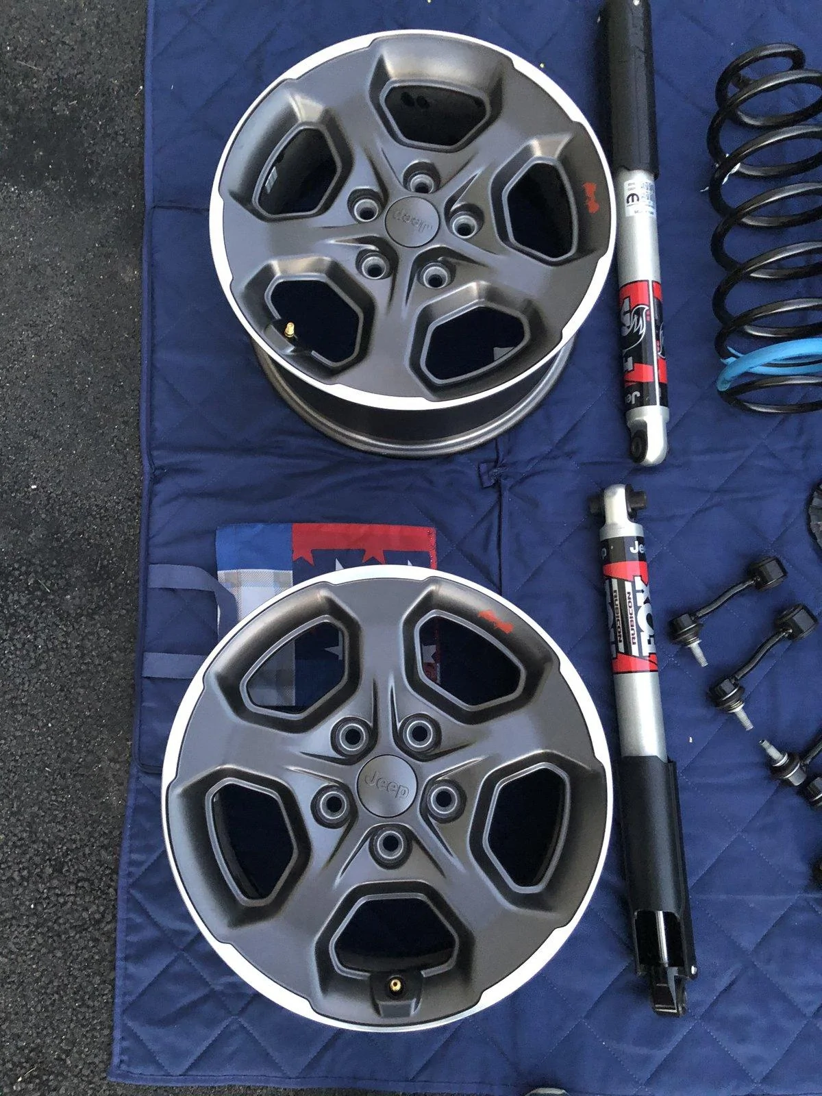 Jeep Gladiator For Sale: Rubicon 17” wheels E685795E-082C-4985-A807-C3C33972F822