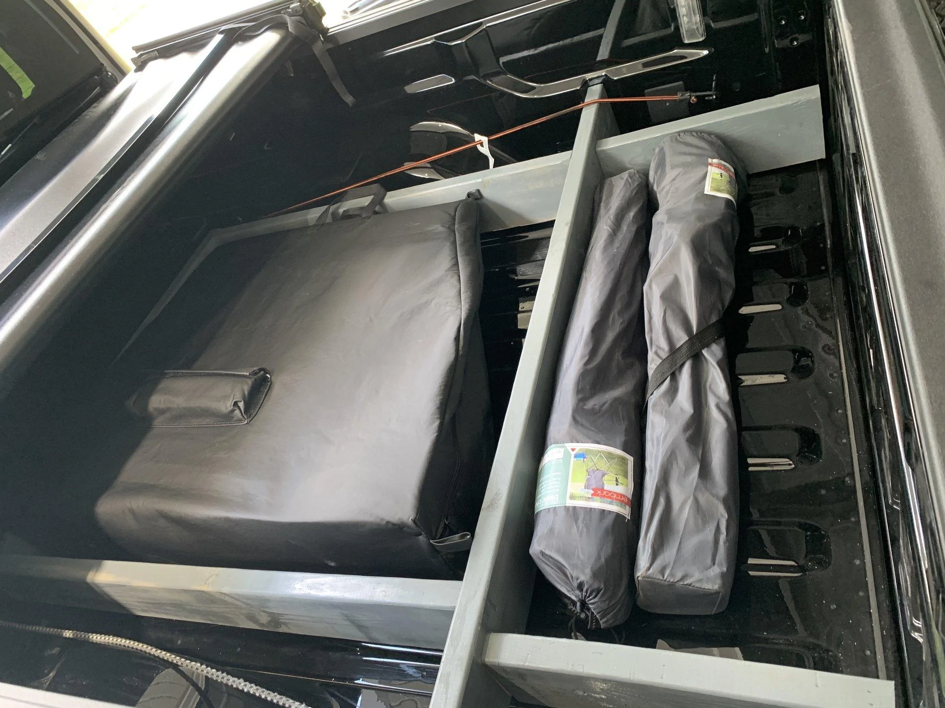 Jeep Gladiator Bed cargo storage EDDAC087-5C1C-4A28-BD33-8F0E2A21D3DB