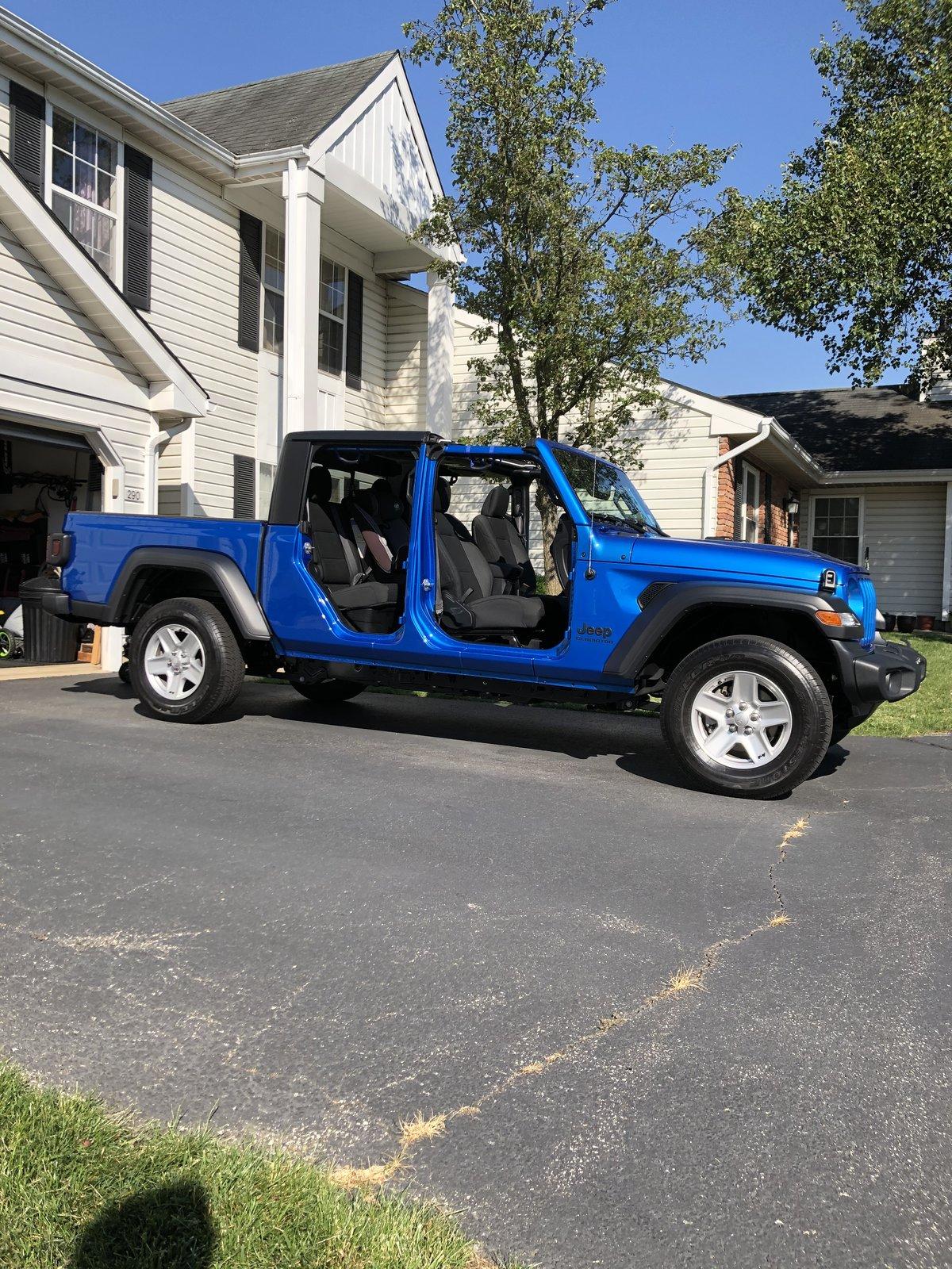 Jeep Gladiator Took Delivery of Your JT? Sign in Here! 574658A0-D751-4B6C-A05A-7EDA5BF6E380
