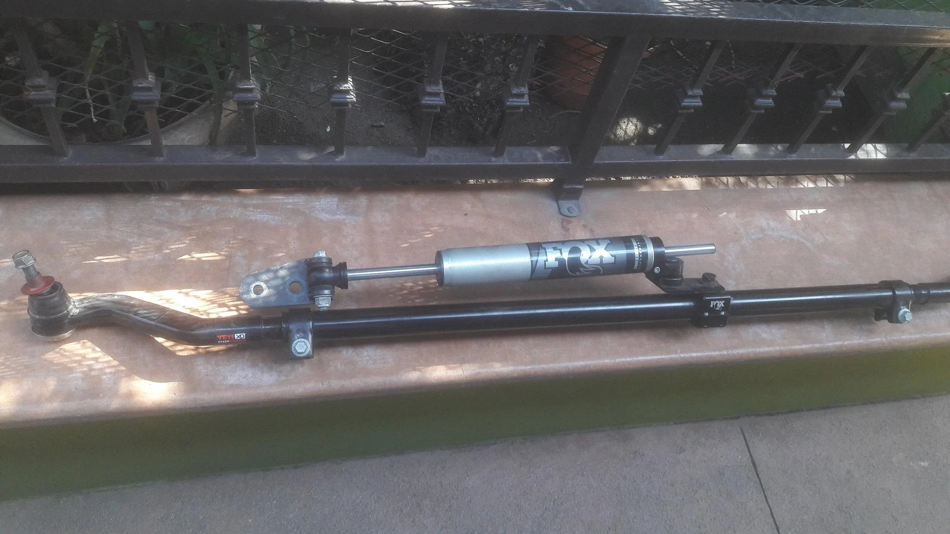 Jeep Gladiator USED (LESS THAN 100 MILES) Steersmarts Tie Rod (complete) & Fox Steering Stabilizer 20200617_160458