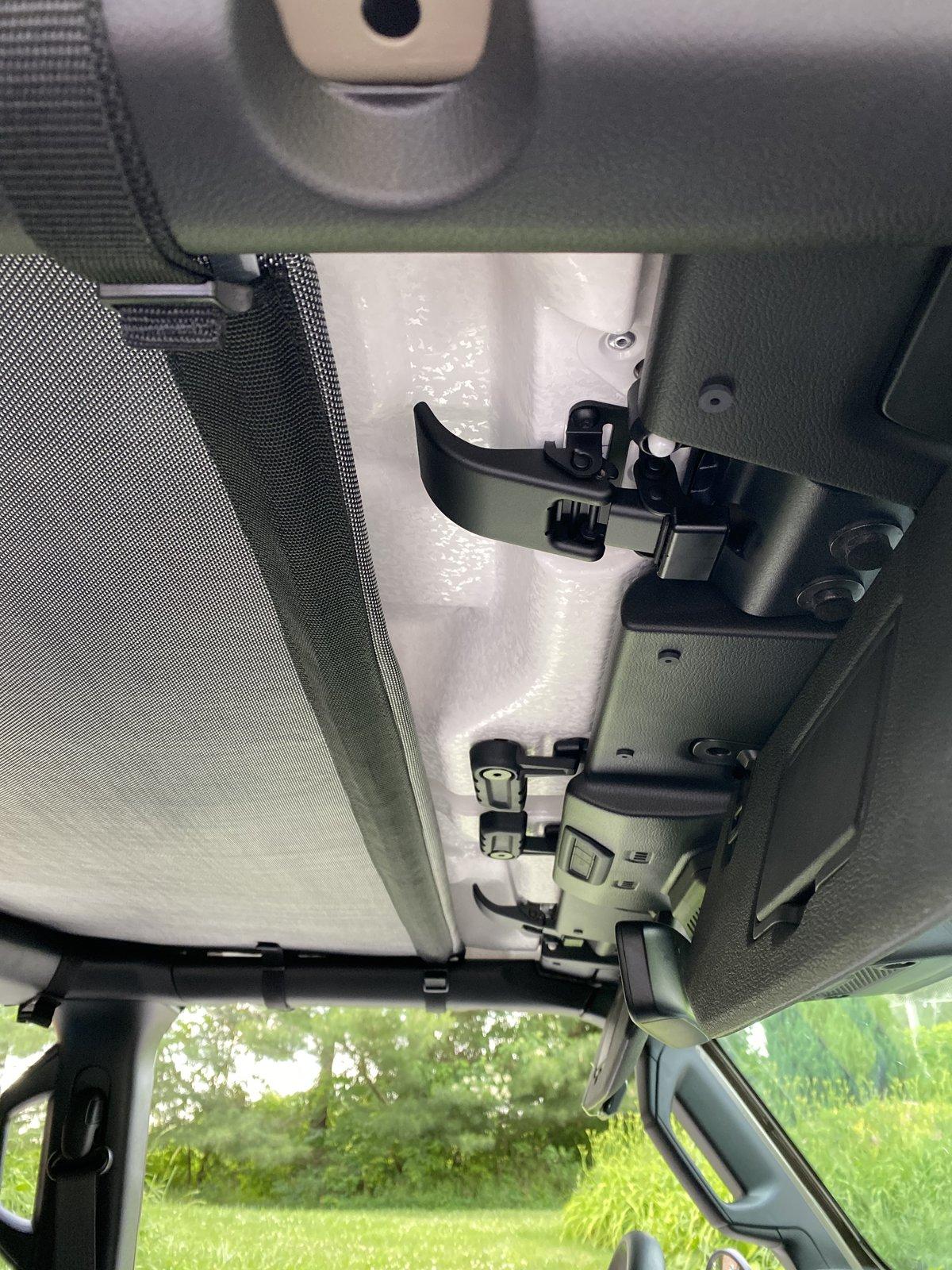 Jeep Gladiator Just installed JTop flag sunshade. 33445B78-07B4-4526-A76A-A87441CB0D69