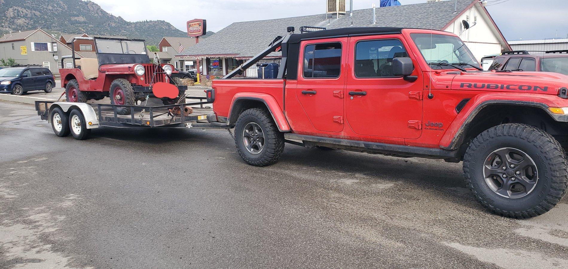 Jeep Gladiator Gladiator Towing with manual transmission 20200619_200502