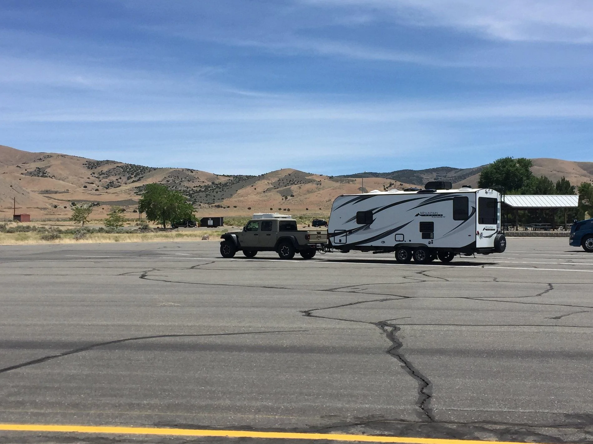 Jeep Gladiator Towing a 23 Foot Trailer D9F3DD34-4720-4252-9C0C-E4EA02D4D38F